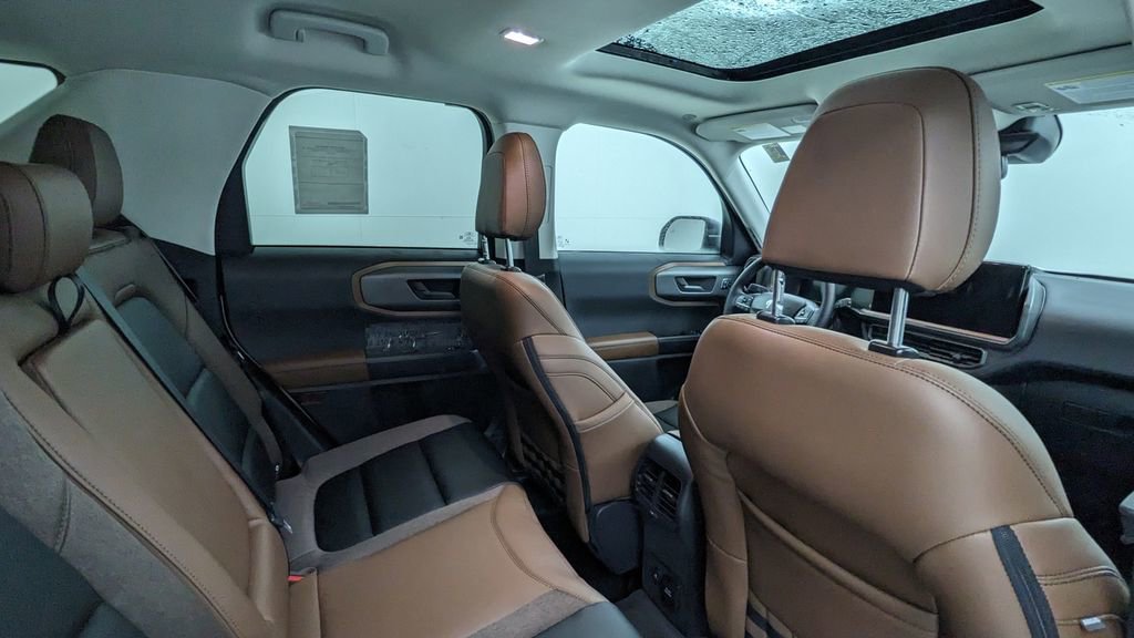 New 2025 Ford Bronco Sport Outer Banks w/ Sasquatch Outer Banks Package image 38