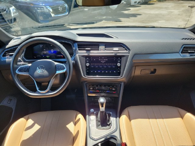 Used 2024 Volkswagen Tiguan SE FWD image 15