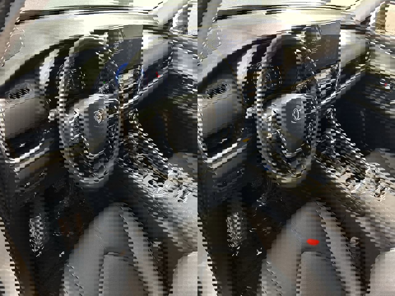 Used 2025 Toyota Grand Highlander AWD image 11