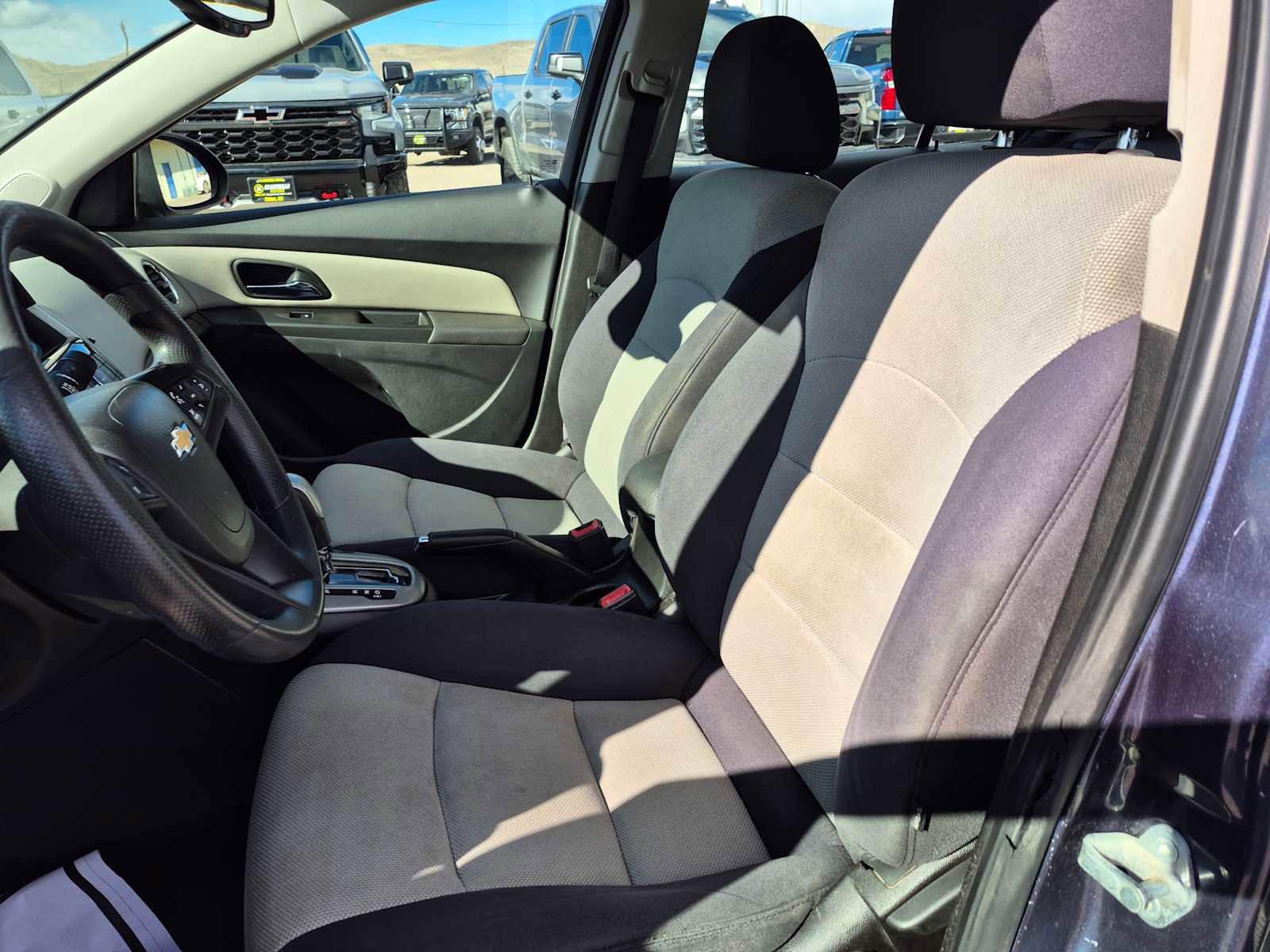 Used 2013 Chevrolet Cruze LS image 16