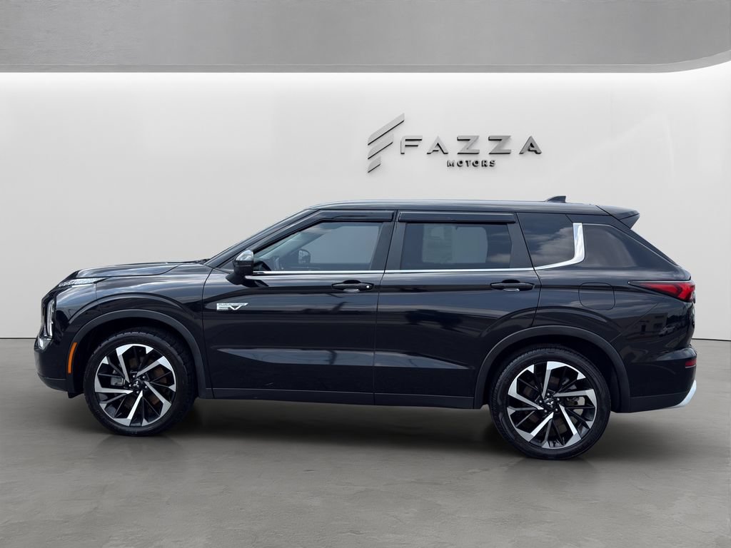 Used 2024 Mitsubishi Outlander SE AWD/4WD image 10