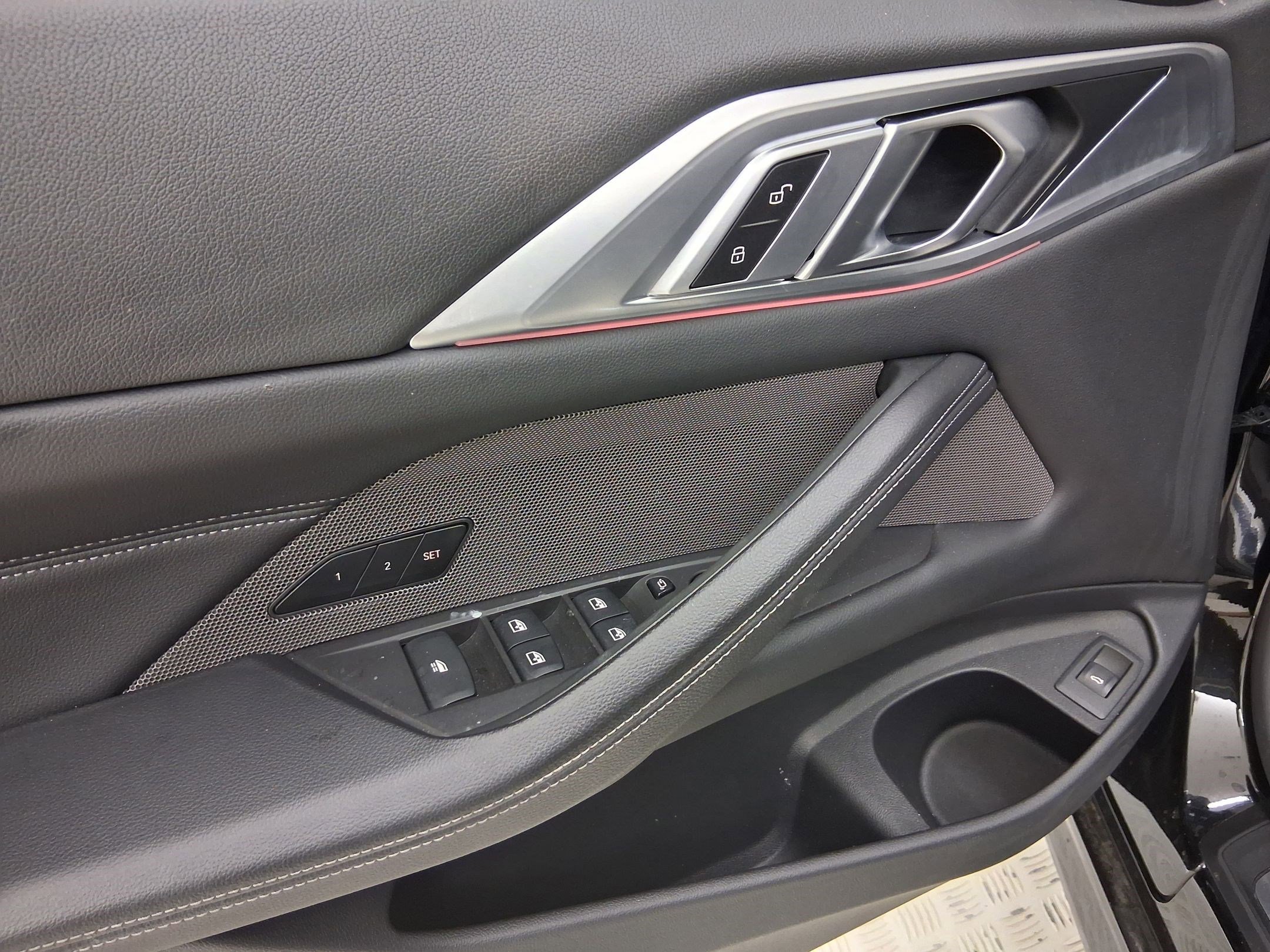 Used 2023 BMW 440i xDrive Convertible w/ Premium Package image 12