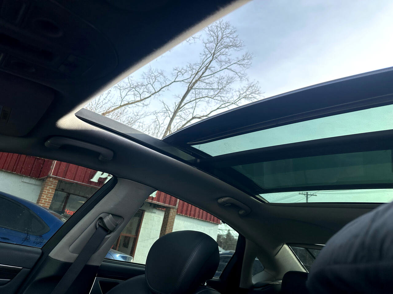 Used 2016 Hyundai Genesis 3.8 w/ Option Group 02 image 30