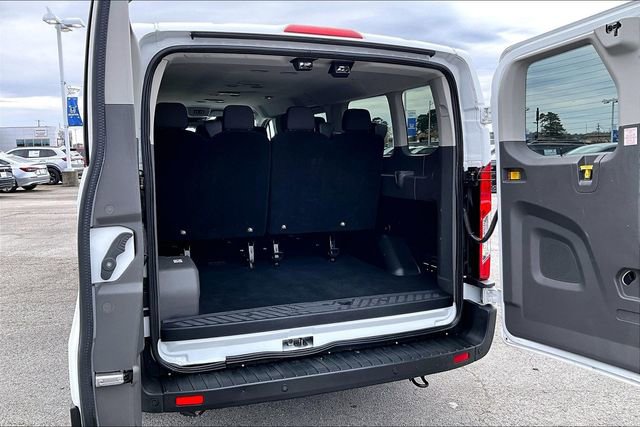 Used 2023 Ford Transit 350 XLT image 31