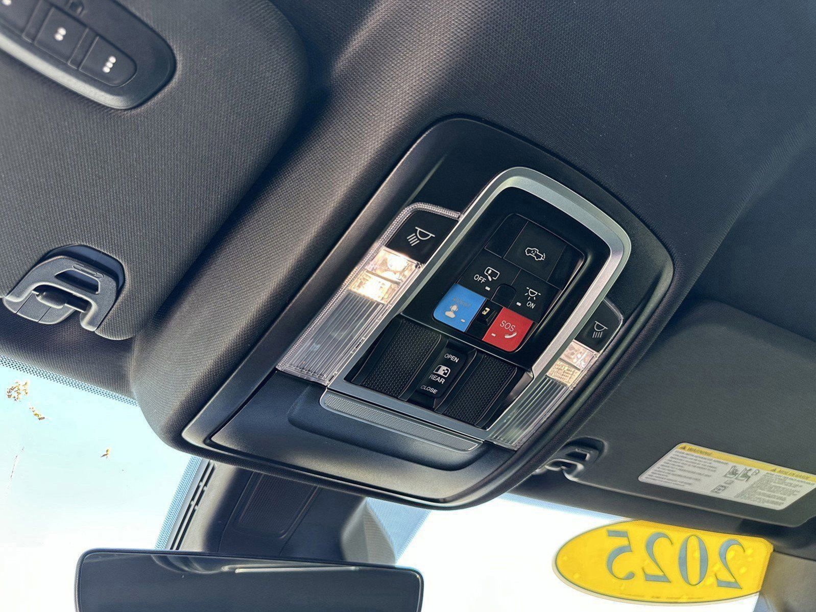 Used 2025 RAM 1500 RHO image 38