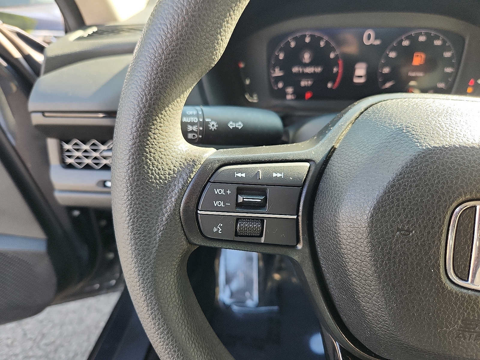 Used 2023 Honda Accord LX image 20