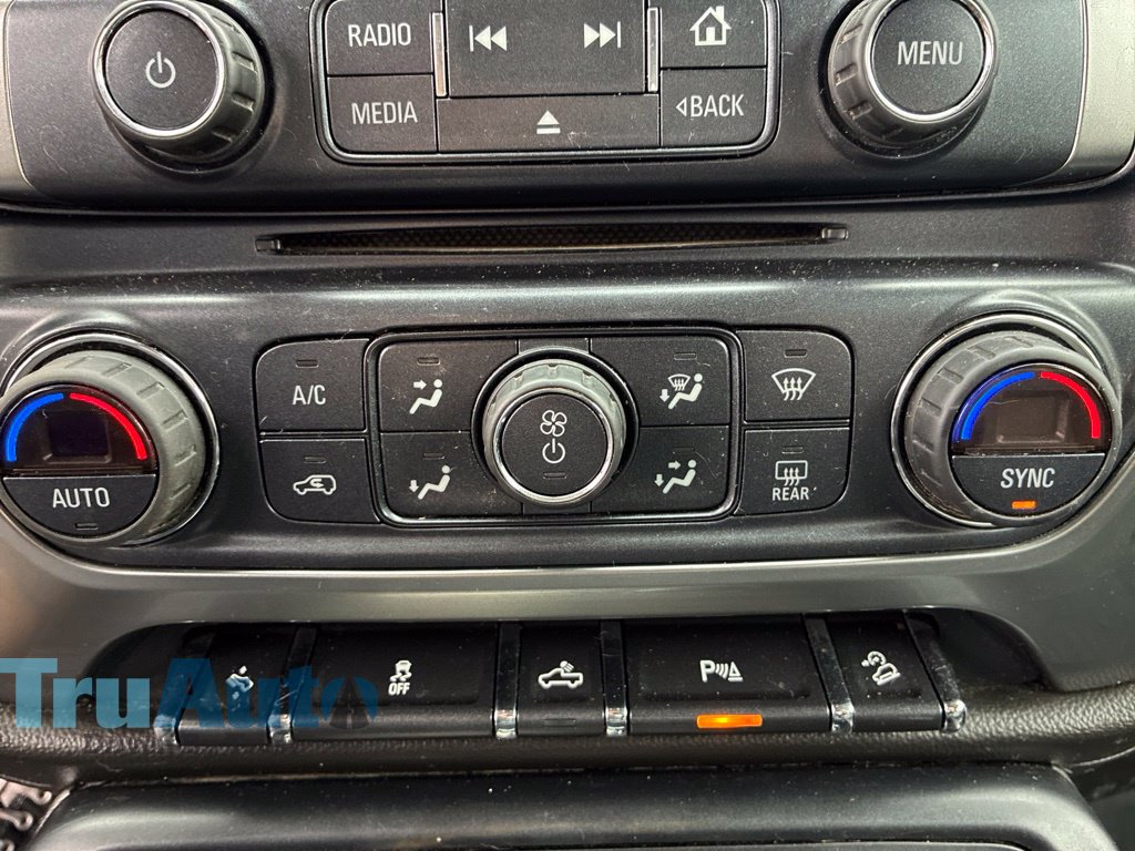 Used 2017 Chevrolet Silverado 1500 LTZ Z71 w/ LTZ Plus Package AWD/4WD image 34