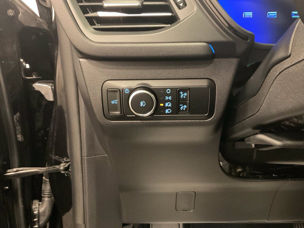 Used 2025 Ford Escape ST-Line Elite w/ Premium Technology Package AWD/4WD image 19