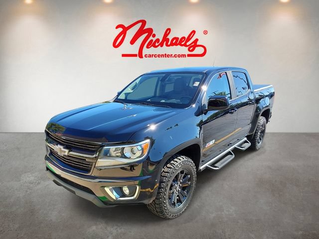 Used 2020 Chevrolet Colorado Z71 w/ Z71 Midnight Edition AWD/4WD image 3