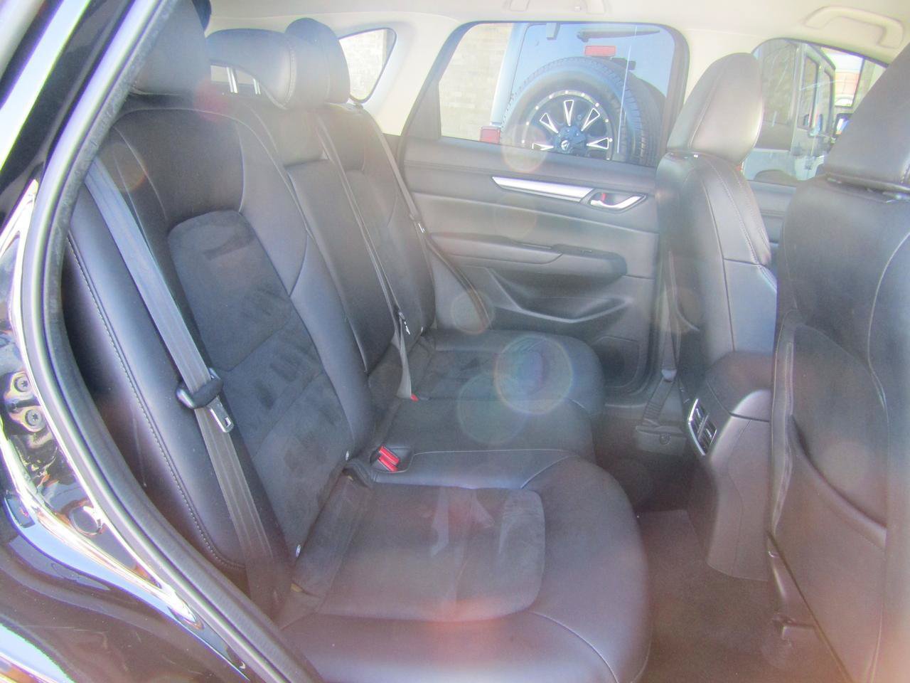 Used 2019 MAZDA CX-5 Touring FWD image 12