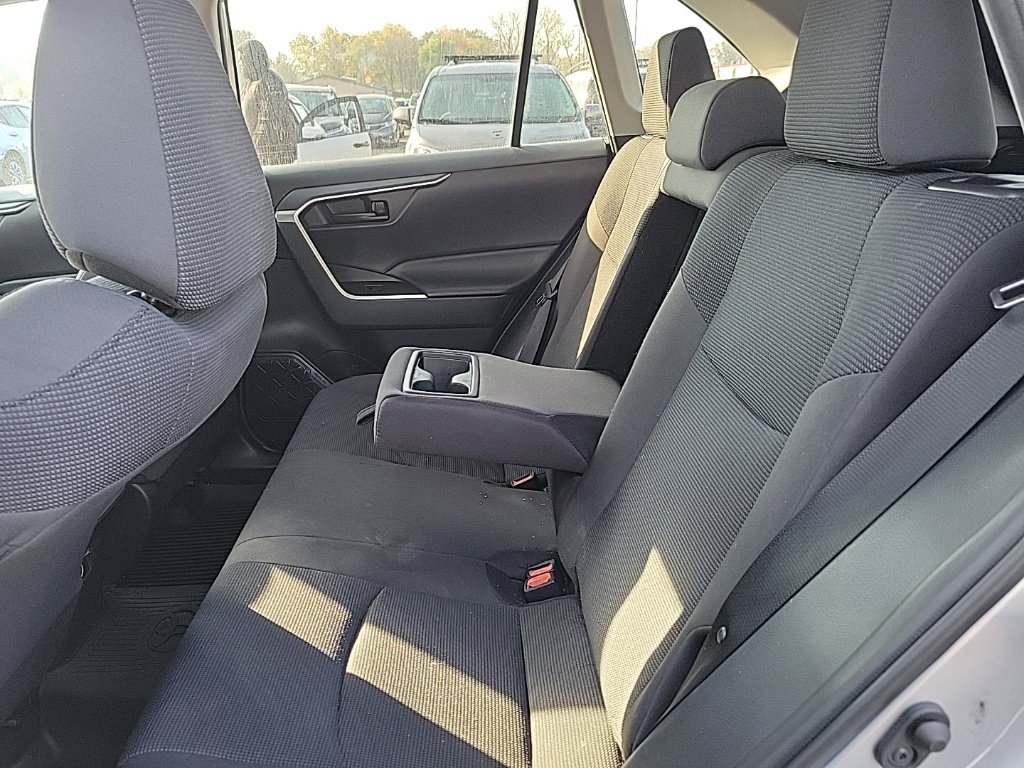Used 2019 Toyota RAV4 LE w/ All Weather Liner Package AWD/4WD image 13