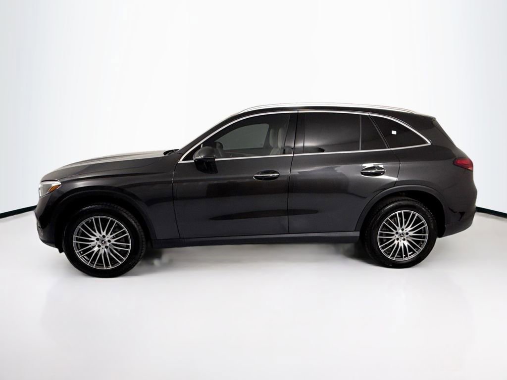 Certified 2026 Mercedes-Benz GLC 300 image 8
