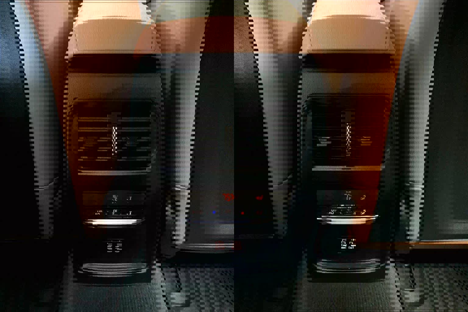 Certified 2025 BMW i4 eDrive40 w/ Premium Package image 33