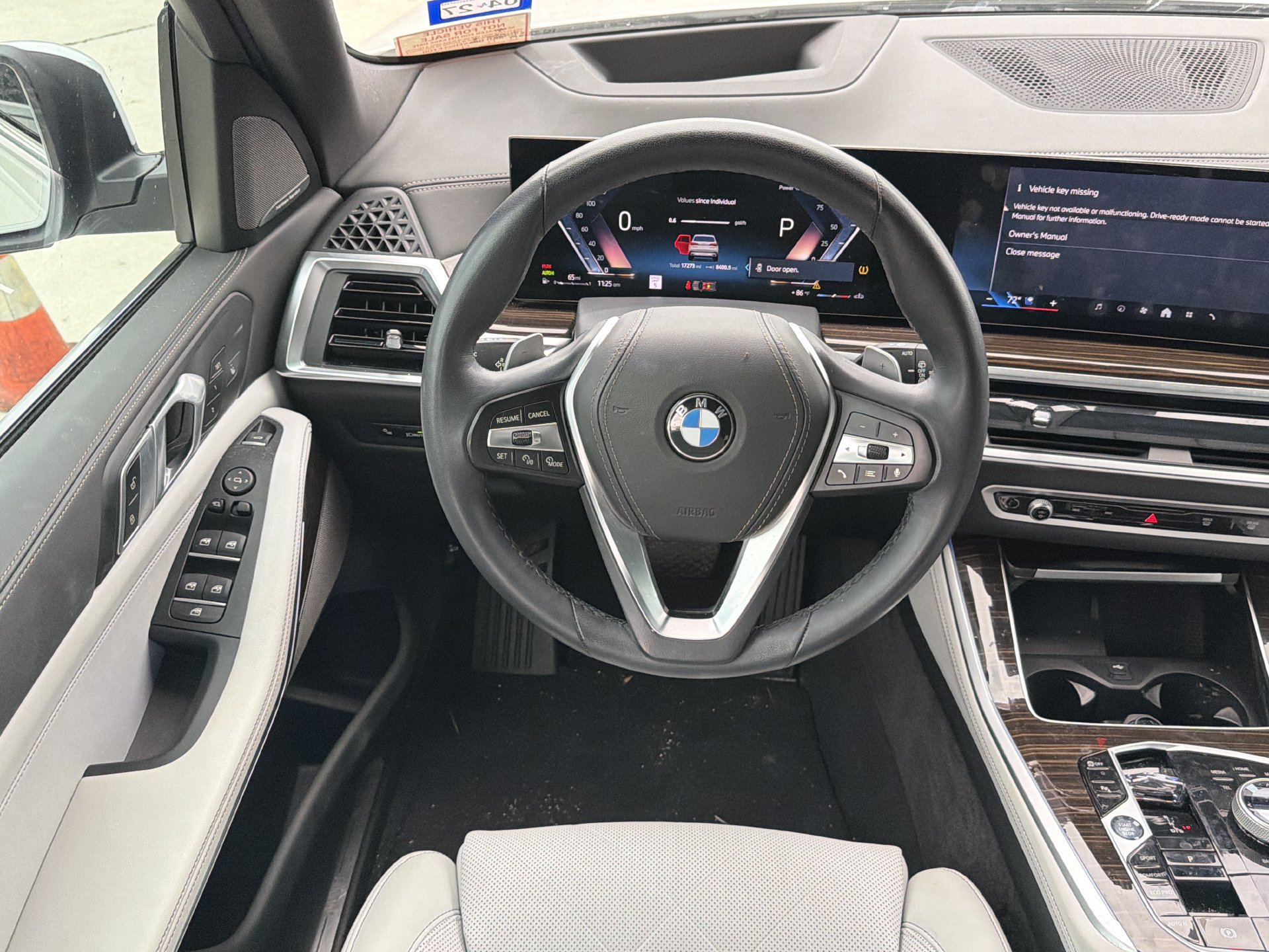 Used 2025 BMW X5 sDrive40i w/ Executive Package RWD image 16