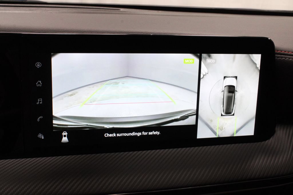 Certified 2025 Nissan Kicks SR AWD/4WD image 3