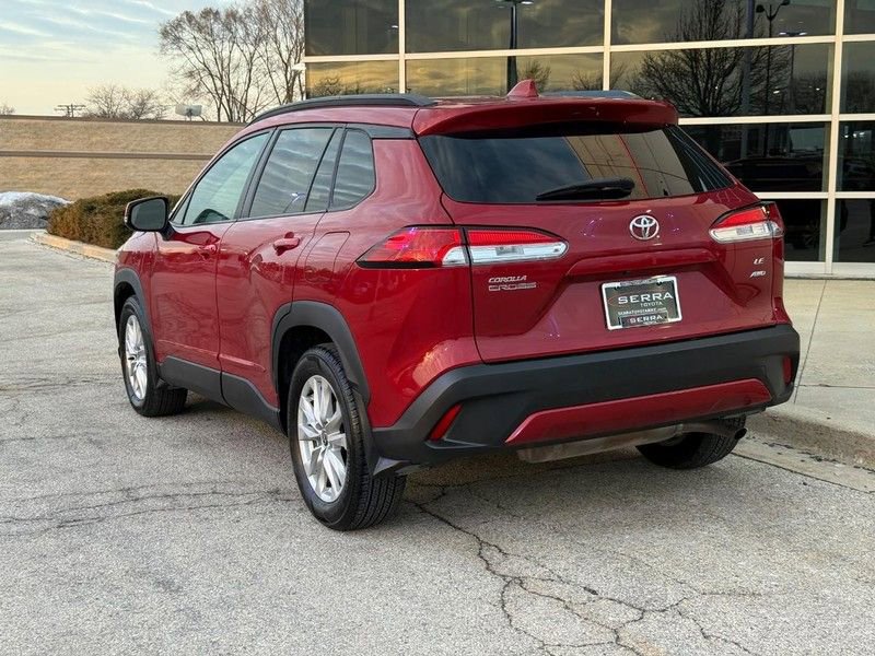 Used 2022 Toyota Corolla Cross LE w/ Moonroof Package image 5