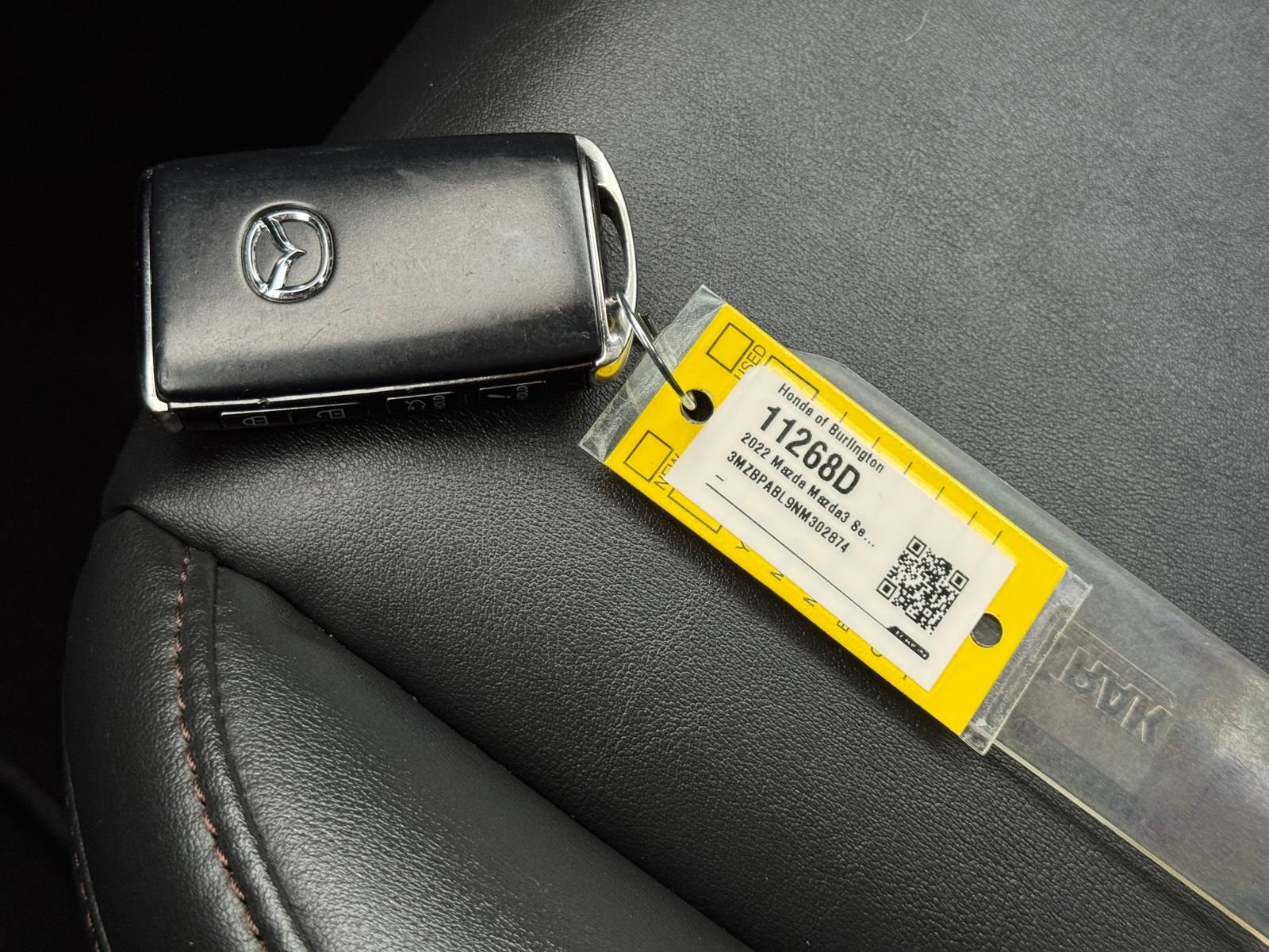 Used 2022 MAZDA MAZDA3 s image 32