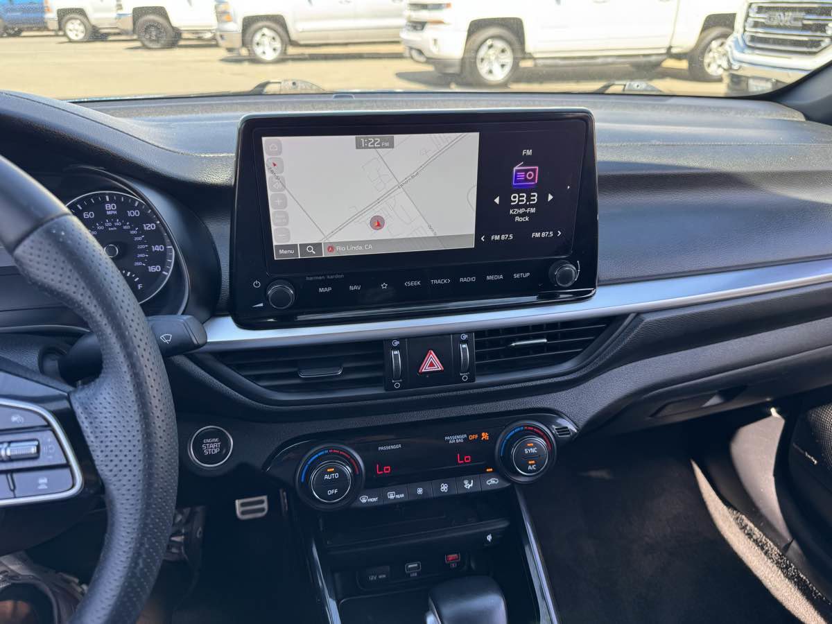 Used 2023 Kia Forte GT-Line w/ GT-Line Premium Package image 30