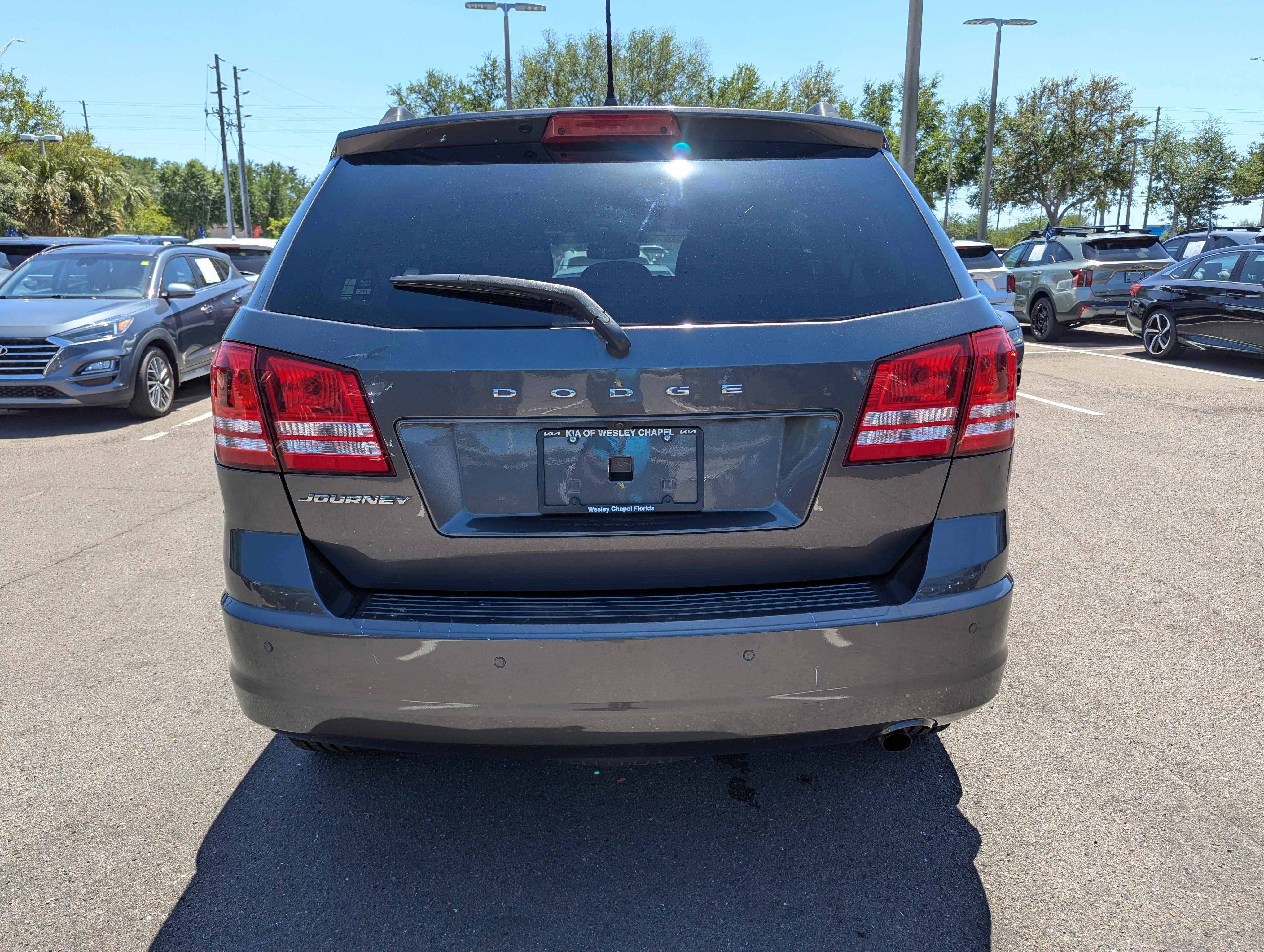 Used 2020 Dodge Journey SE w/ SE Popular Equipment Group image 7