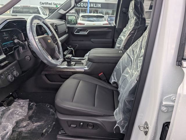 New 2026 Chevrolet Silverado 1500 LTZ w/ LTZ Premium Package AWD/4WD image 14