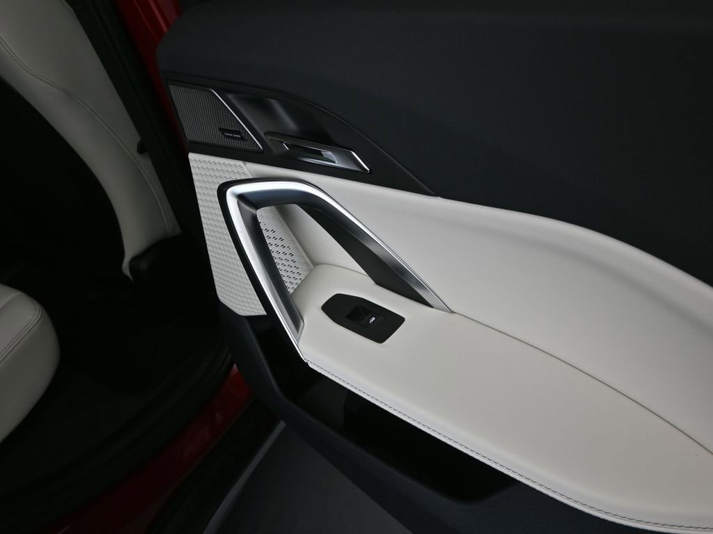 New 2026 BMW X1 xDrive28i w/ Technology Package AWD/4WD image 21