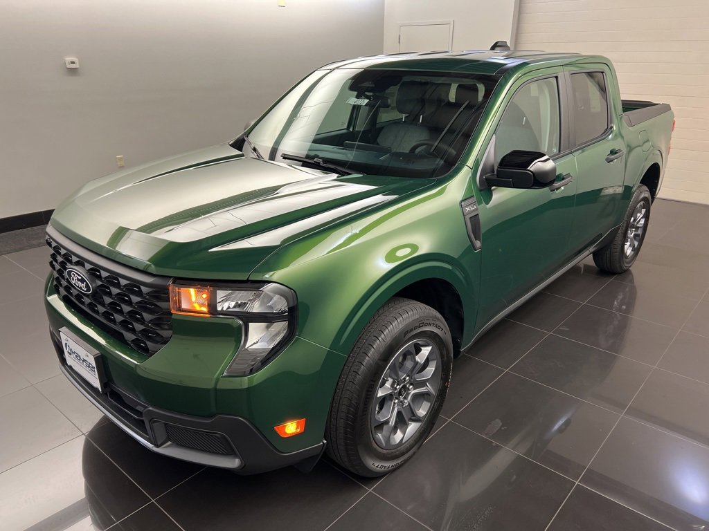 New 2025 Ford Maverick XLT w/ XLT Luxury Package image 3
