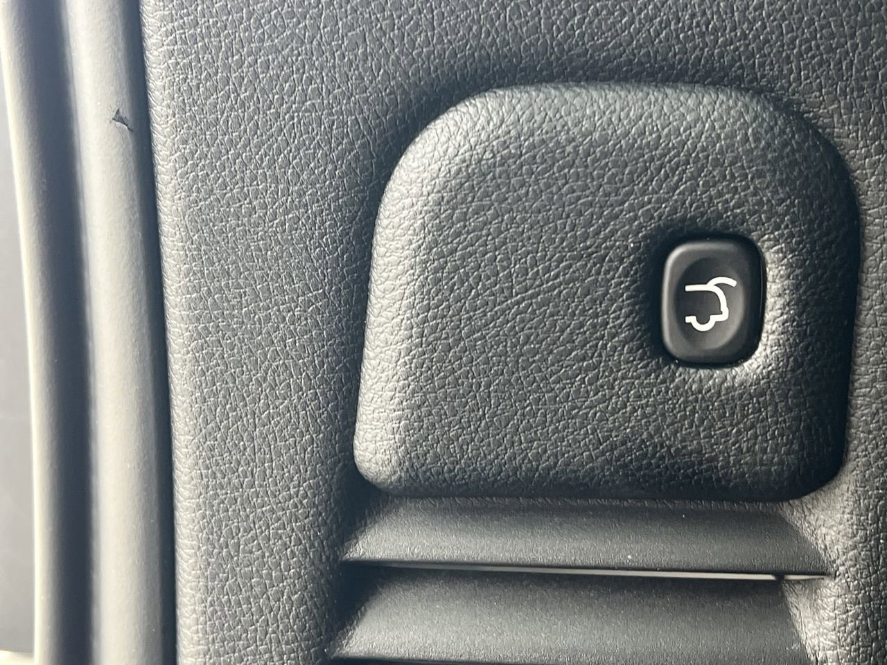 Used 2023 Dodge Durango GT image 27