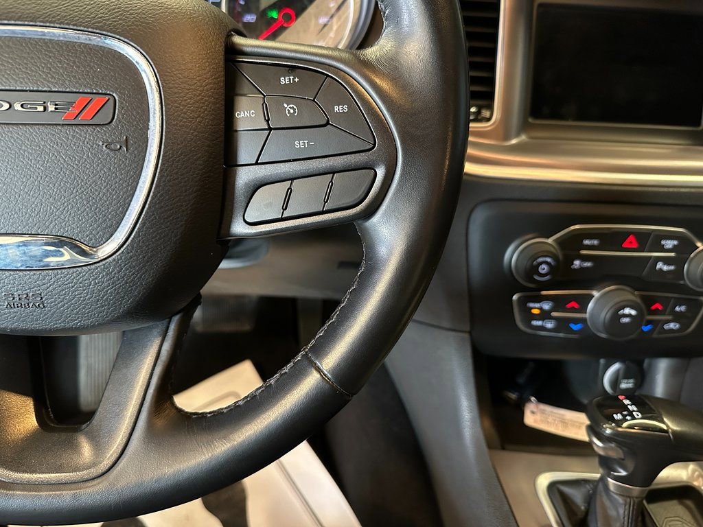 Used 2022 Dodge Charger SXT image 12