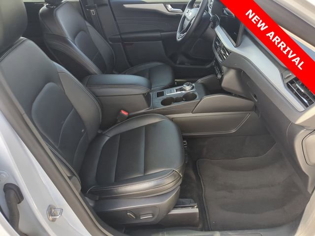 Used 2025 Ford Escape Platinum image 20