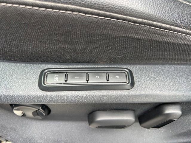 Used 2019 Volkswagen Atlas SEL AWD/4WD image 32