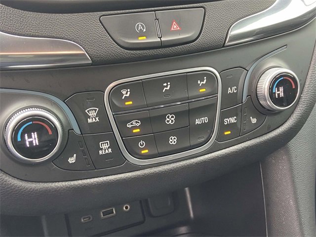 Used 2024 Chevrolet Equinox LT image 28