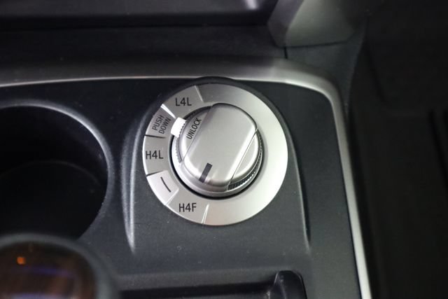 Used 2023 Toyota 4Runner Limited AWD/4WD image 51