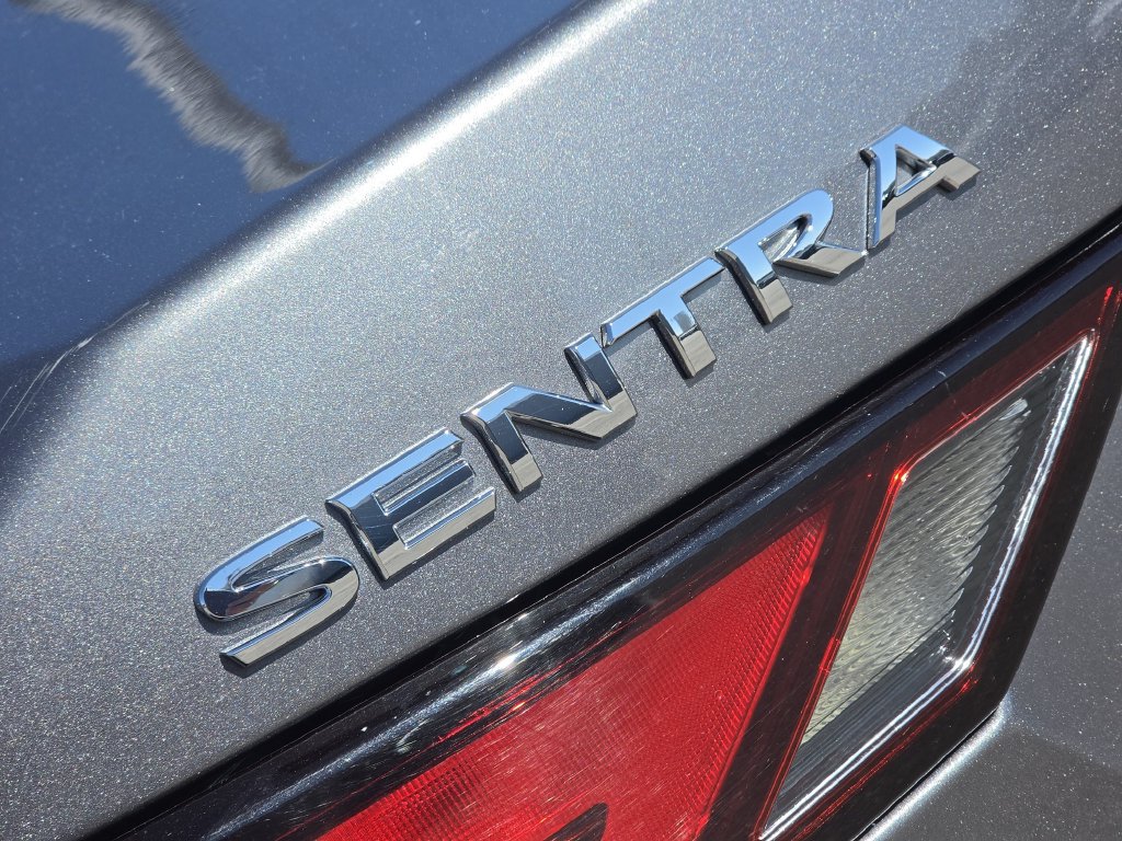 Certified 2022 Nissan Sentra SV FWD image 8