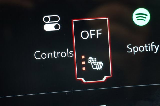 Used 2024 GMC Acadia Elevation w/ Luxury Package image 15