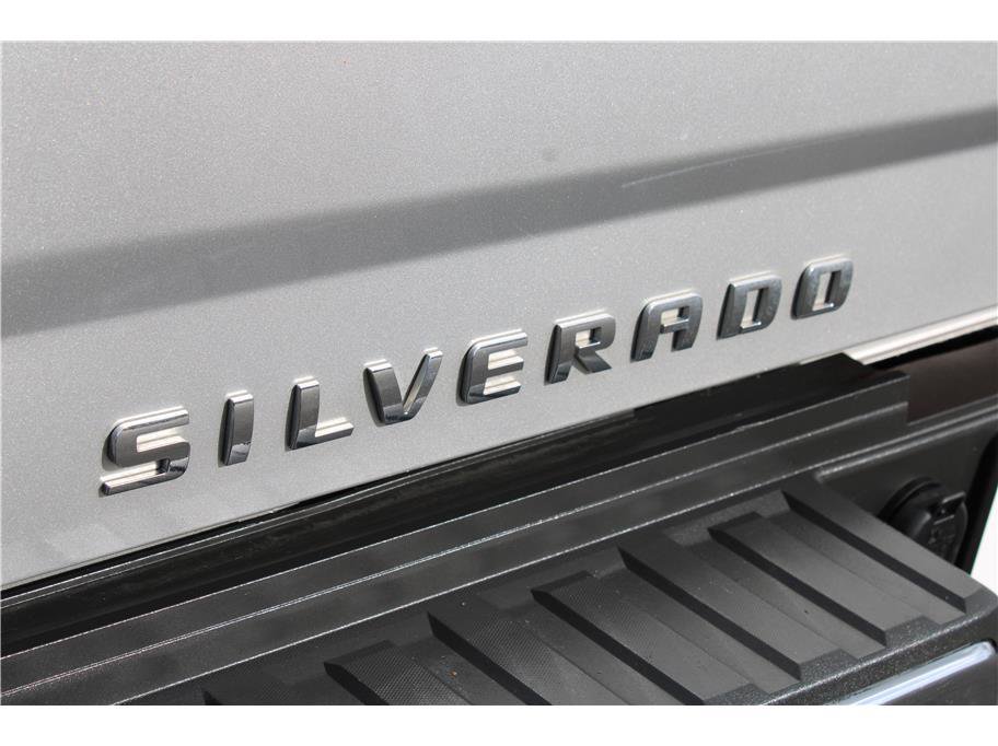 Used 2018 Chevrolet Silverado 3500 LTZ w/ Duramax Plus Package image 42