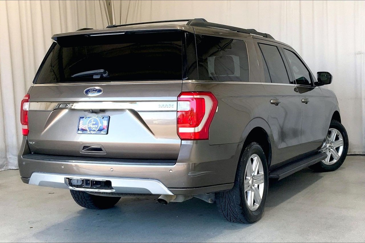 Used 2018 Ford Expedition Max XLT w/ Equipment Group 201A RWD image 13