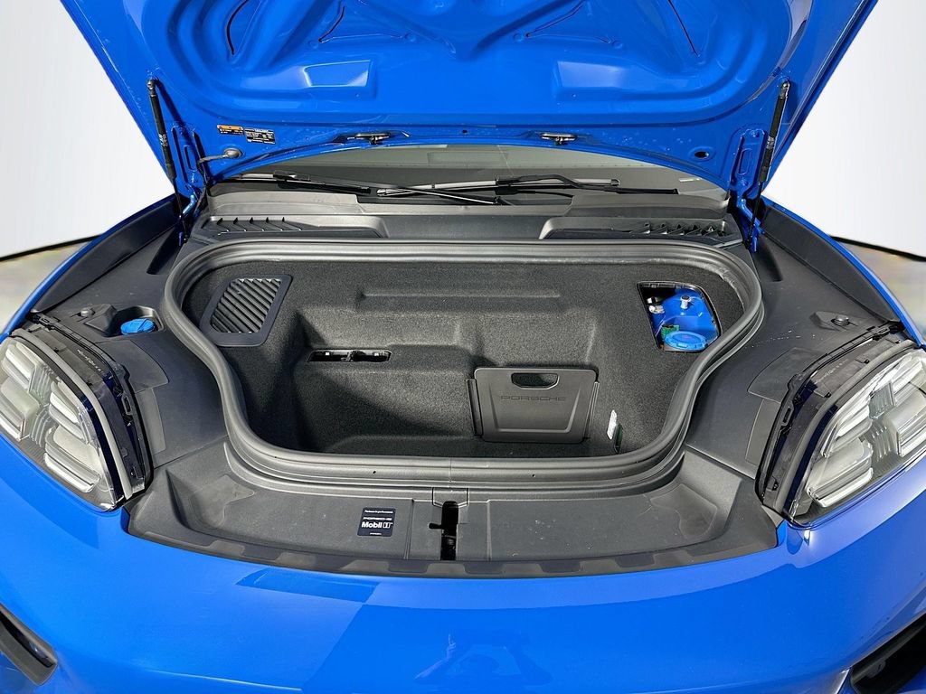 Certified 2026 Porsche Macan Electric RWD image 33