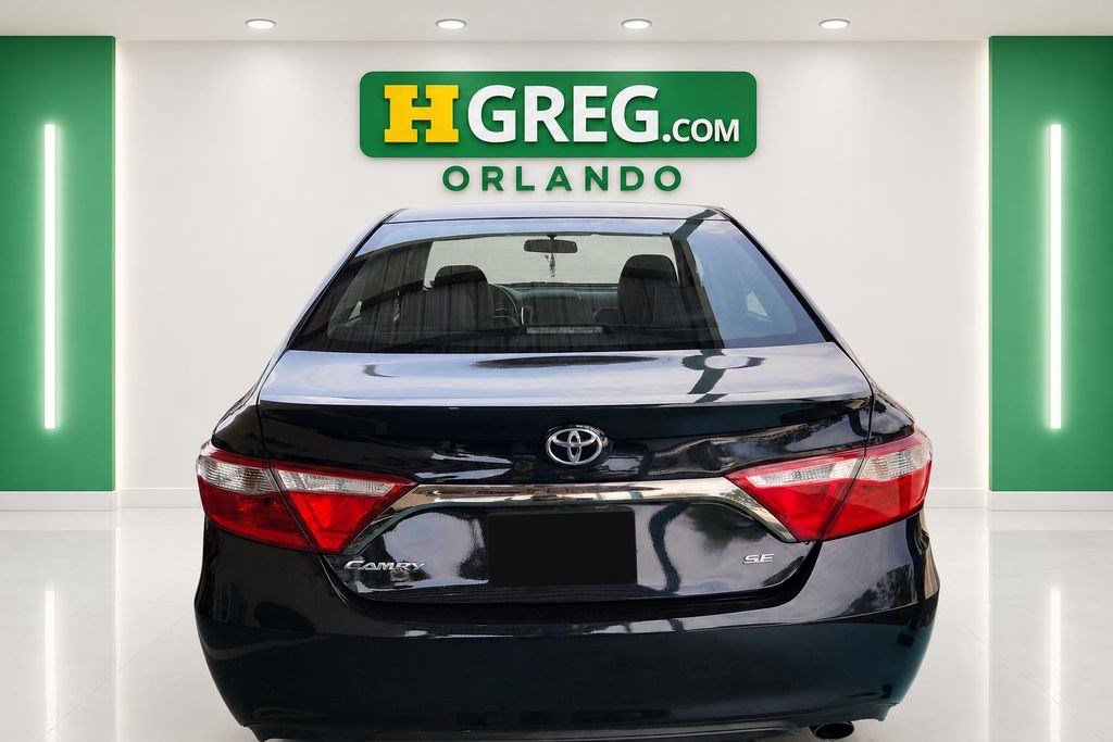 Used 2017 Toyota Camry SE FWD image 6