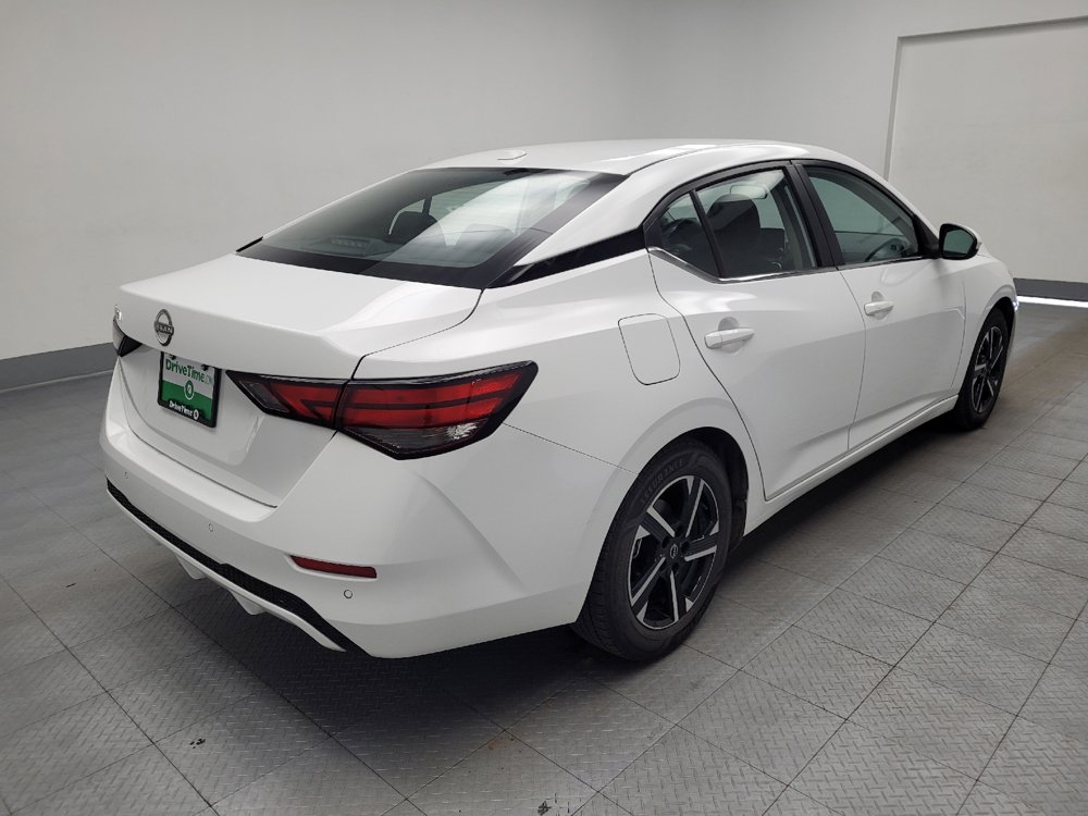 Used 2025 Nissan Sentra SV FWD image 9