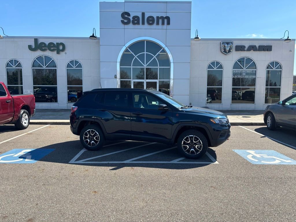 New 2026 Jeep Compass Trailhawk AWD/4WD image 1