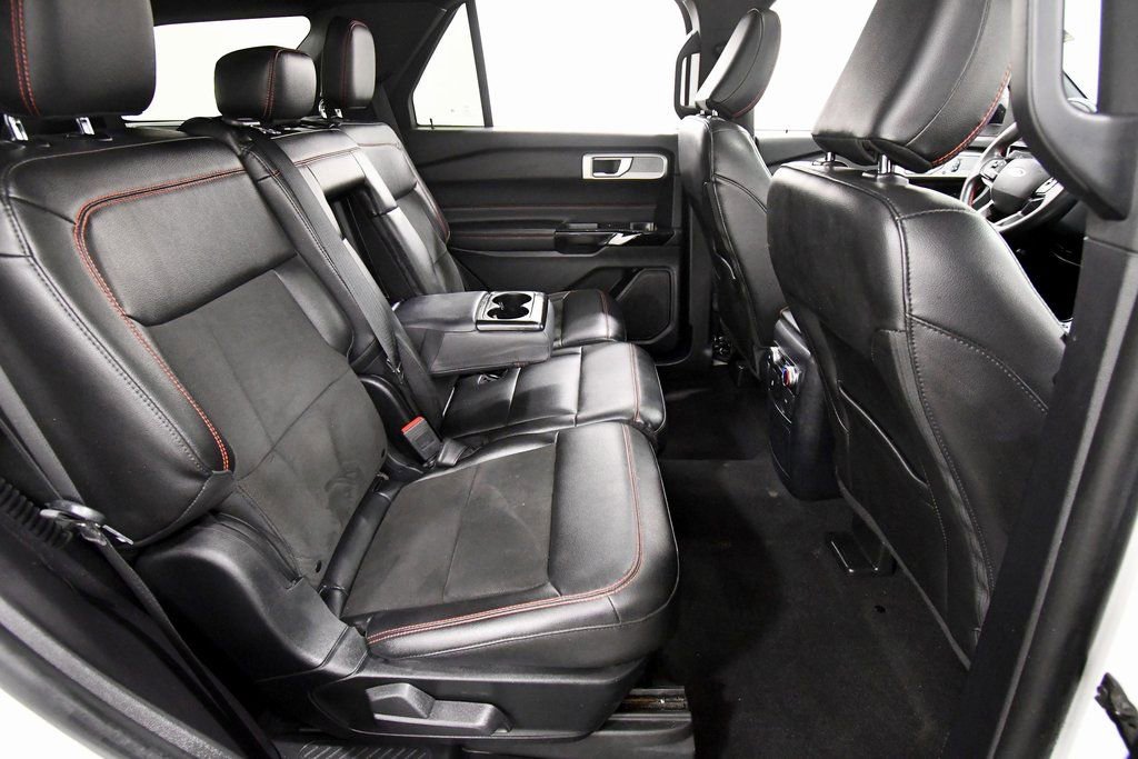 Used 2022 Ford Explorer ST-Line w/ Class IV Trailer Tow Package AWD/4WD image 18