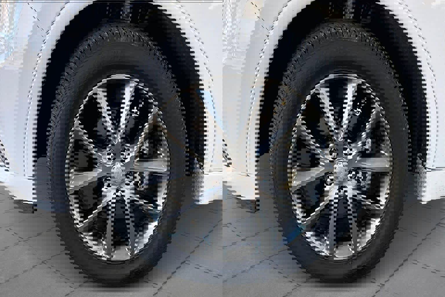 Used 2017 Dodge Durango GT w/ Nav & Power Liftgate Group image 11