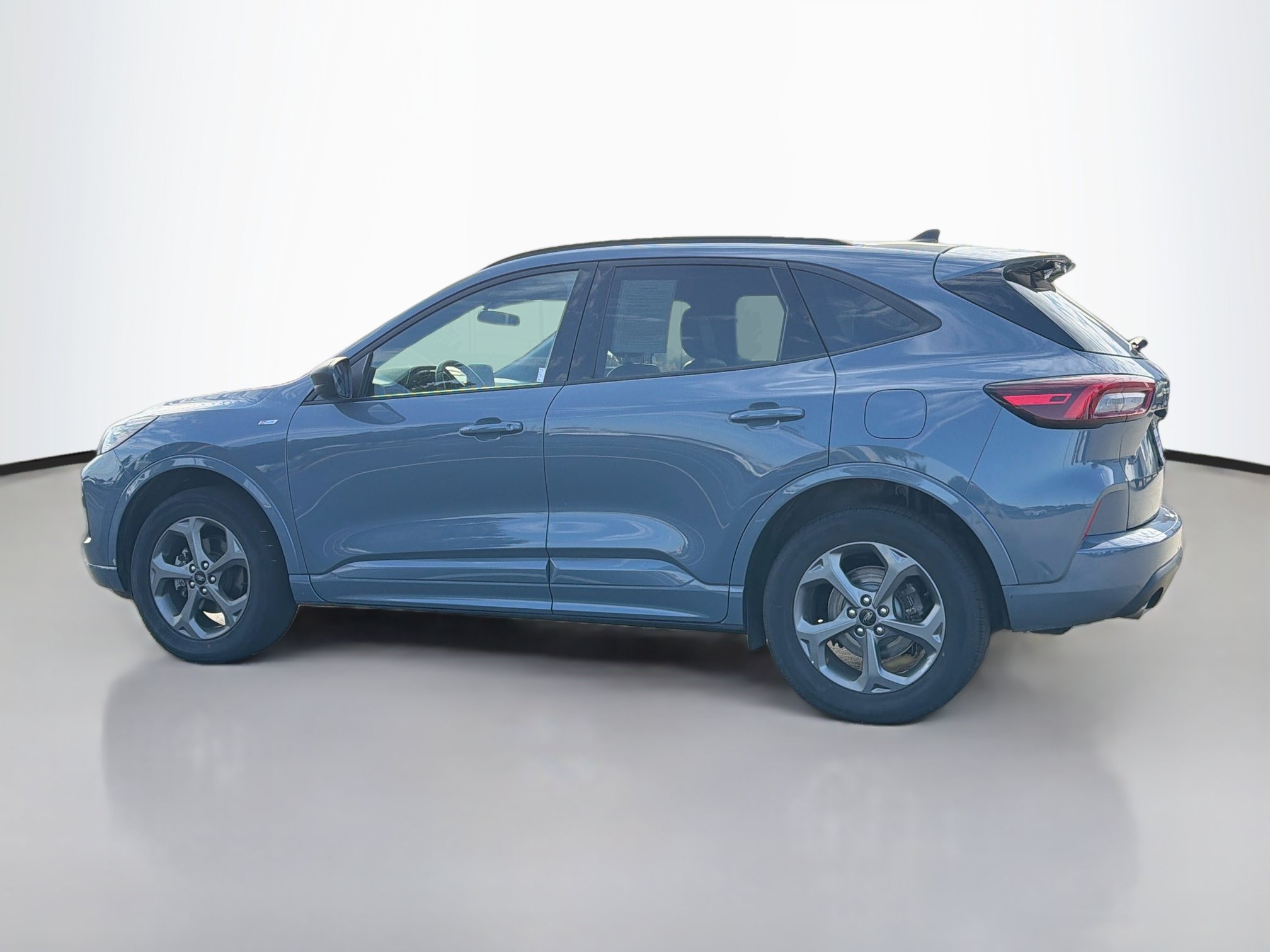 Used 2024 Ford Escape ST-Line AWD/4WD image 4