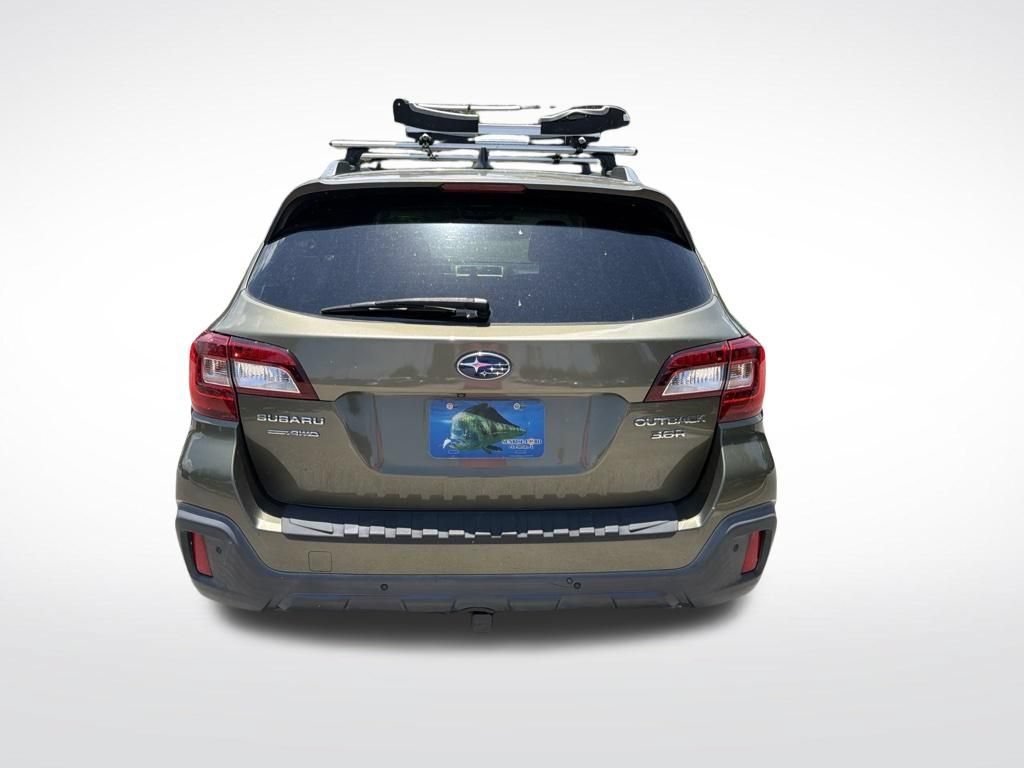 Used 2018 Subaru Outback 3.6R Touring AWD/4WD image 7