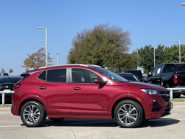 Used 2021 Buick Encore GX Select w/ Experience Buick Package FWD image 3