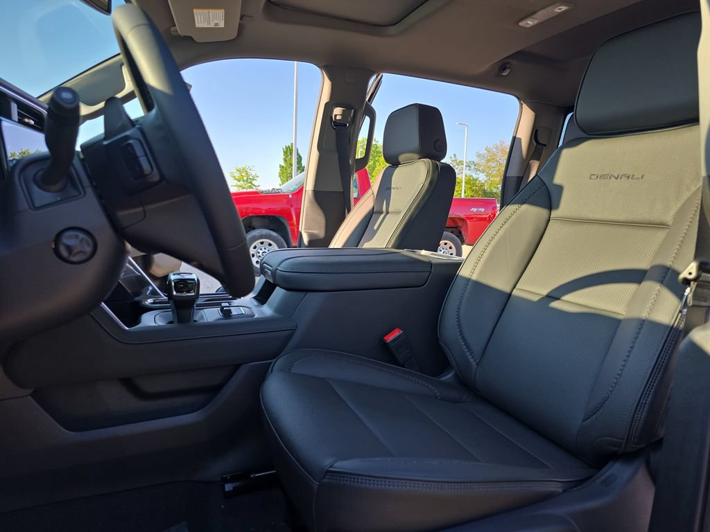 New 2026 GMC Sierra 1500 Denali AWD/4WD image 15