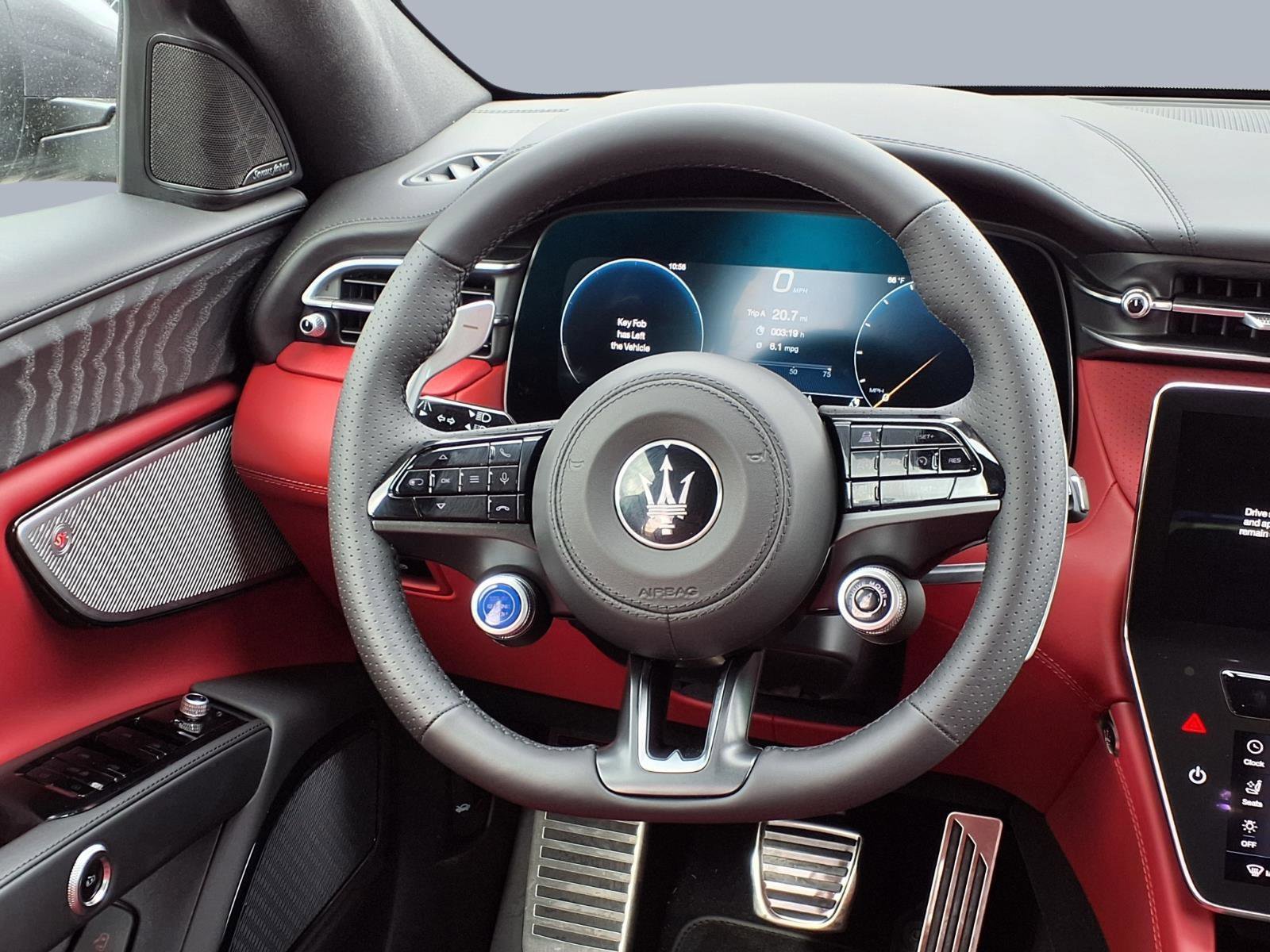 New 2026 Maserati Grecale Modena image 8