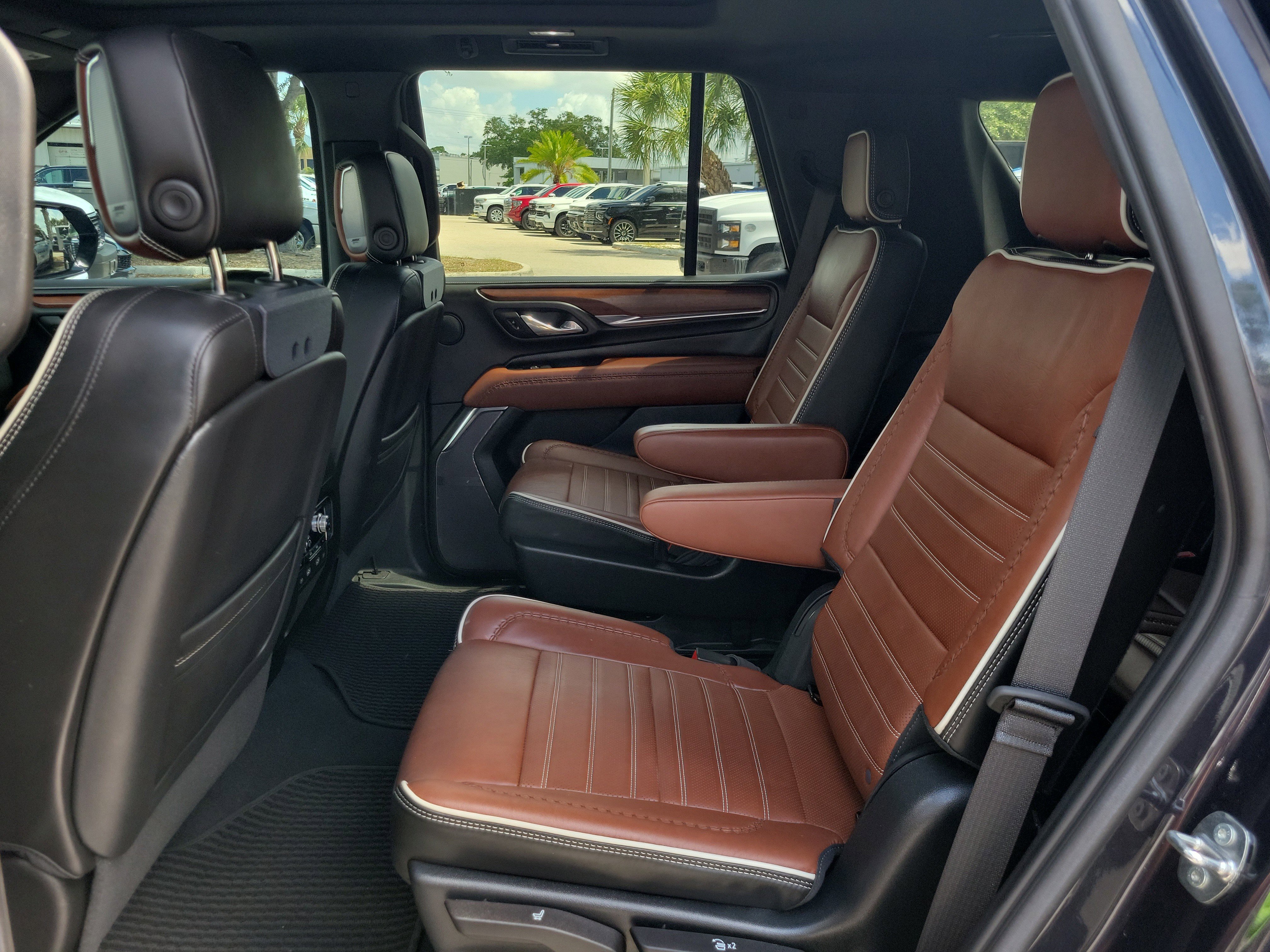 Certified 2023 GMC Yukon Denali Ultimate AWD/4WD image 16