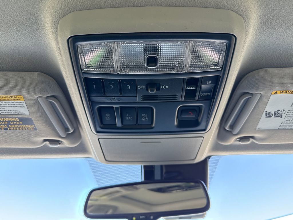 Used 2020 Toyota 4Runner SR5 Premium w/ Moonroof Package AWD/4WD image 25