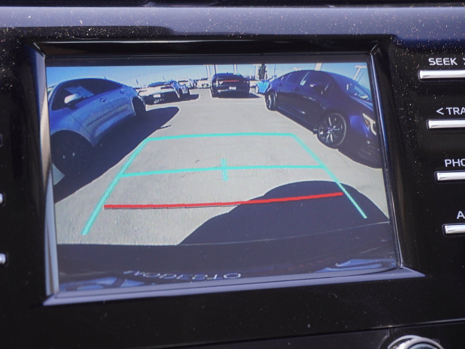 Used 2018 Toyota Camry SE FWD image 22